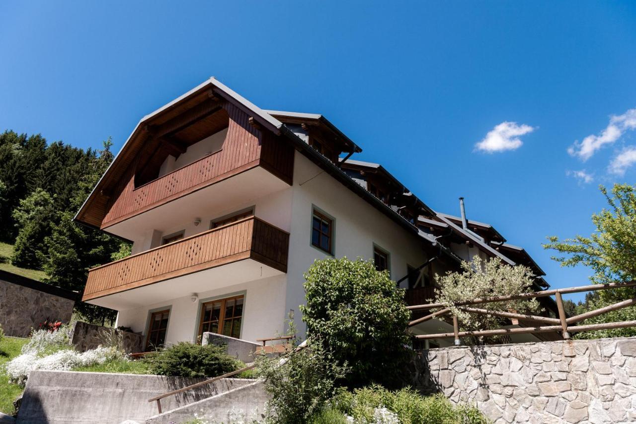 Tromeja Apartamento Rateče Exterior foto